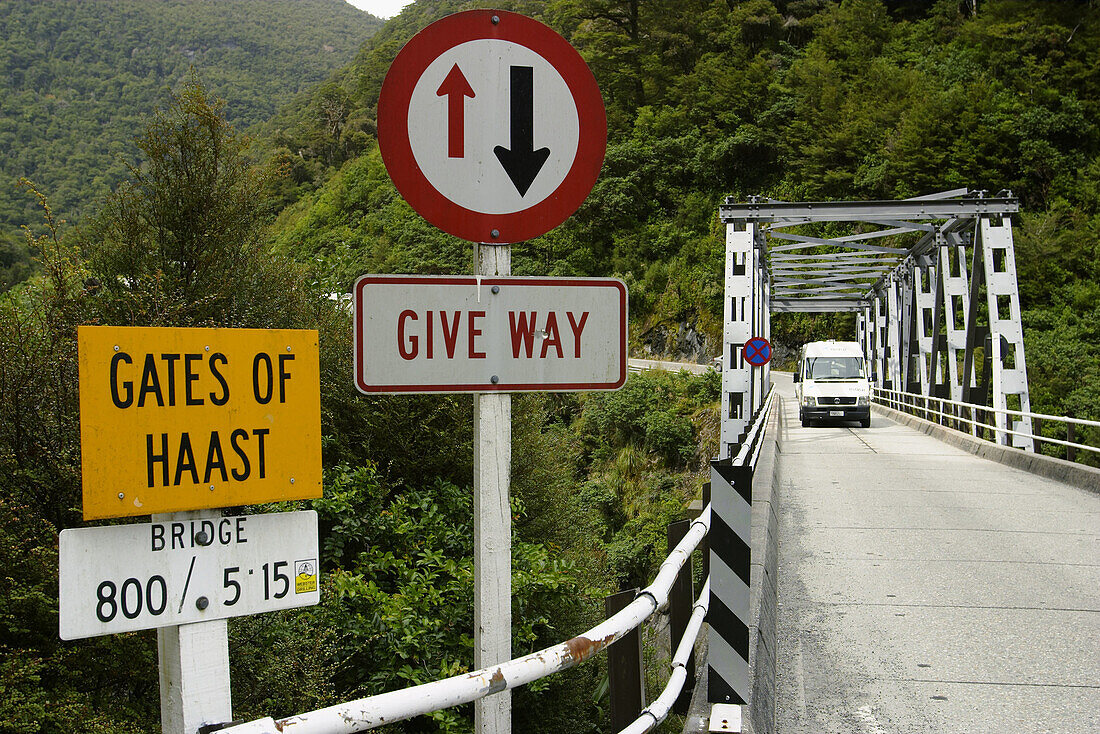 Aotearoa New Zealand Driving Nuances